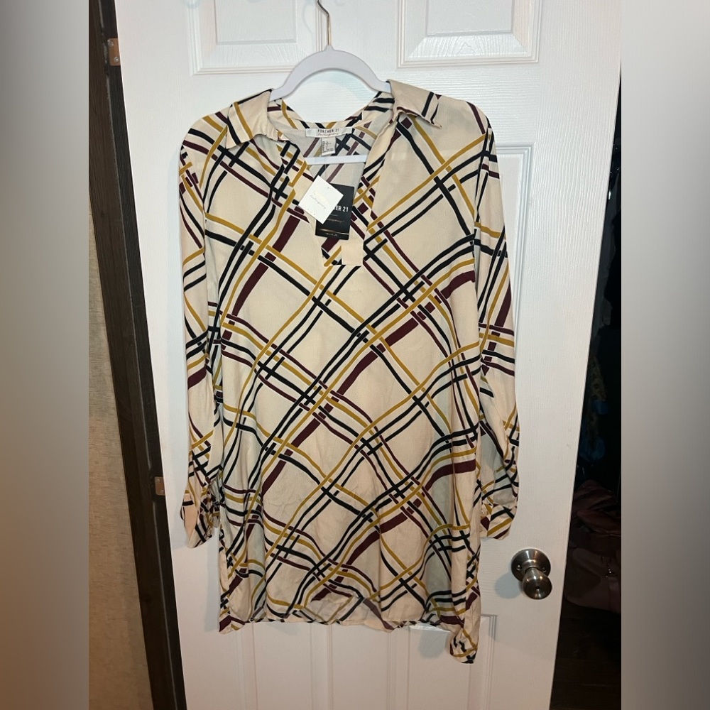 Forever 21 Collared V-Neck Long-Sleeve Woven Knit Dress – Large